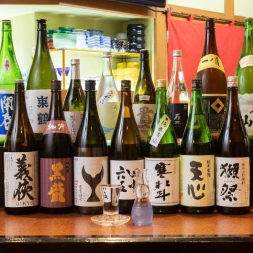 We have various kinds of sake from all over Japan ◎