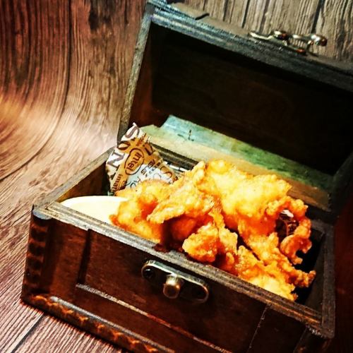 Treasure chest fried chicken