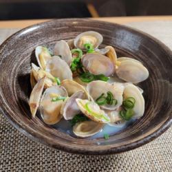 Sake Steamed Clam