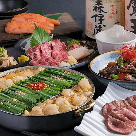 牛もつ鍋を囲む個室宴会!3時間飲み放題生ビール付きコースで乾杯!