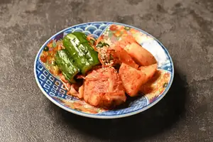 三种自制泡菜拼盘