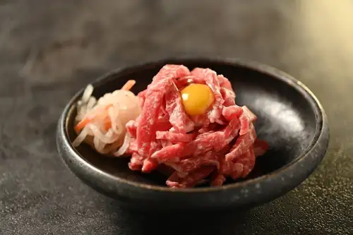 いちおし!【刺し】合法ユッケ (90g入)