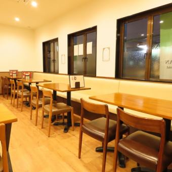 ご宴会やパーティーなど、大人数でのご利用も歓迎しております！貸切をご希望のお客様は、お電話にてお問い合わせください♪