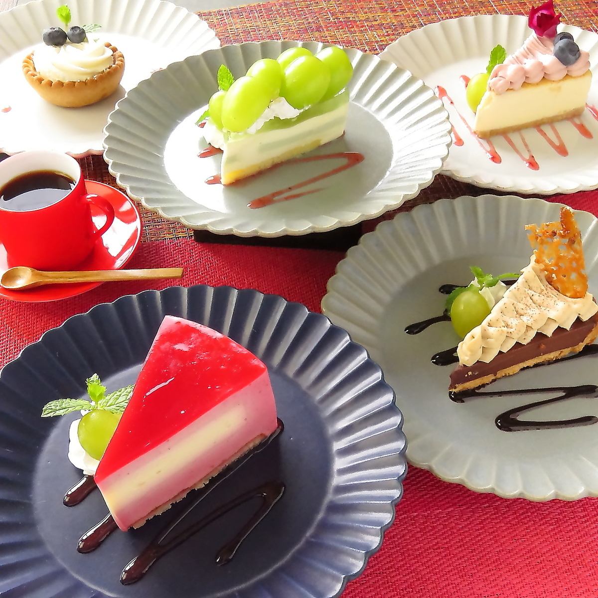 For lunch and tea time ♪ Cheesecake, tarts, etc. ♪