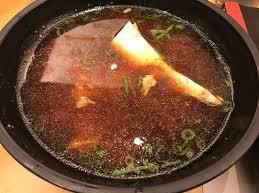 魚介出汁の効いたこだわりあっさり赤だし