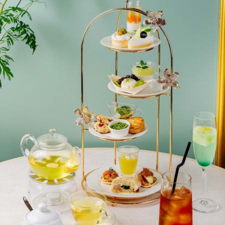 【抹茶とメロンのグリーンアフタヌーンティー】12種+2時間カフェフリー〈土日限定〉