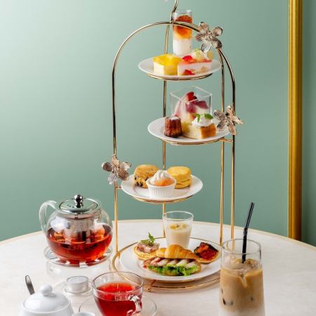 【桃のアフタヌーンティー】桃を使ったスイーツ＆セイボリー+2時間カフェフリー〈平日限定〉