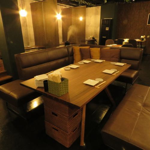 <p>There is only one sofa seat that you can relax on, so if you wish, please make a reservation as soon as possible! It is a perfect seat for various occasions such as girls-only gatherings and joint parties!</p>