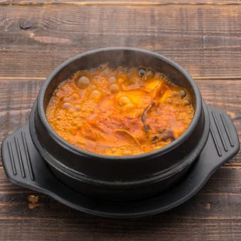 キムチ味噌チゲ