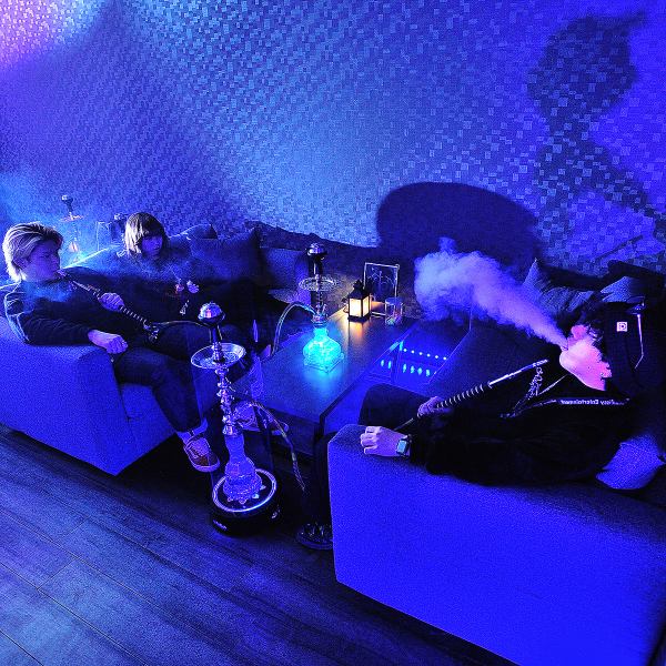 [Instagrammable] 在Instagram上看起來很漂亮的LED裝飾的水菸吧★飛鏢、台球等!可以邊喝邊玩的水菸吧！
