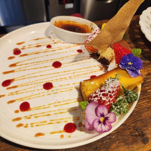 Today's Assorted Petit Desserts
