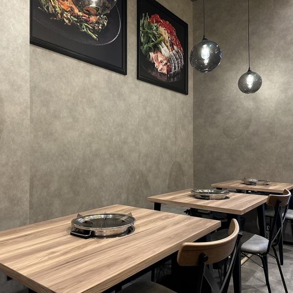 We can accommodate parties of around 10 people! Conveniently located just a 2-minute walk from Niigata Station, it's convenient for gathering and dispersing! Please feel free to contact us with any questions about the number of people!