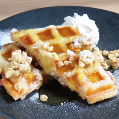 クロッフル(木頭柚子ジュレソース)