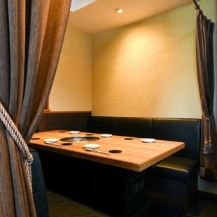 [Semi-private room for 6 people x 1 table] Perfect for special occasions such as birthdays and anniversaries, entertainment, and dates.