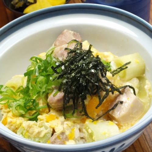 土佐はちきん地鶏と土佐ジローの親子丼（スープ付き）