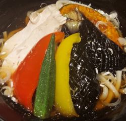 【季節限定】揚げ野菜冷しうどん