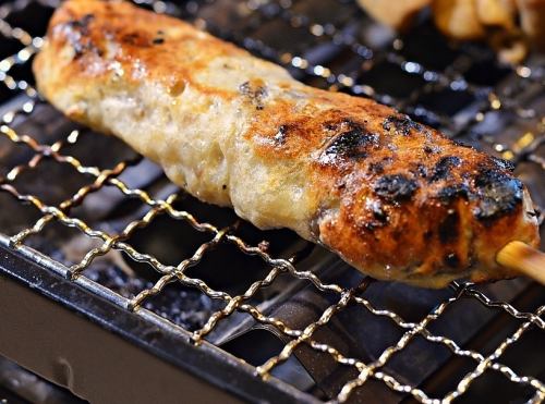 牛タンつくね卵黄添え(1本)