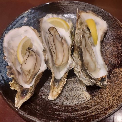殻付き蒸し牡蠣(3個)