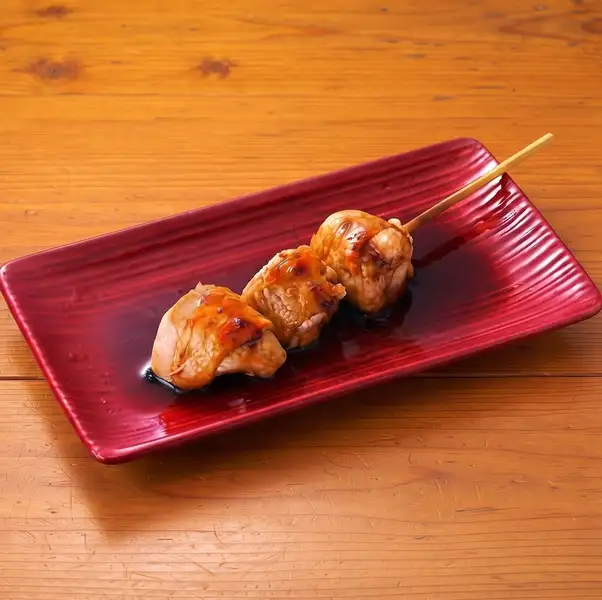 [Popular Menu Item!] Our signature grilled chicken thigh (with sauce or salt)