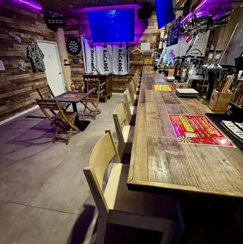 カウンターでも宴会に◎