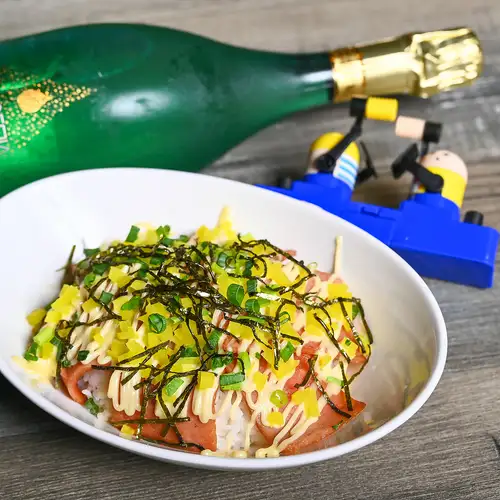 【お腹が空いたらご飯ものも！】人気のスパム丼♪