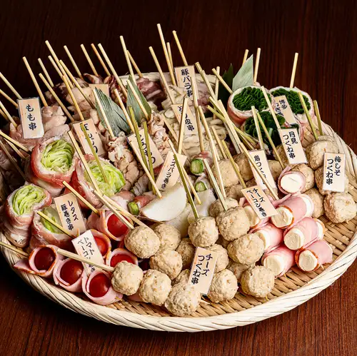1日200本完売！串焼き各種