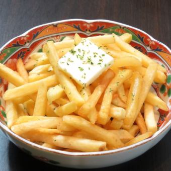French fries/sakeru cheese tempura