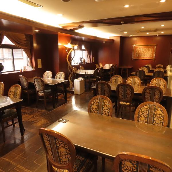 着席20名様・立食70名様まで貸切OK！会社宴会や打ち上げなど大人数のパーティーにぴったりです。自慢の現代風中華や飲み放題付きコースで盛り上がること間違いなし。華やかな内装が特別感を演出し、にぎやかで楽しい時間をお過ごしいただけます。皆様のご来店お待ちしております♪