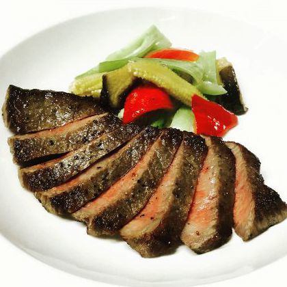 나가사키 현산 쇠고기 복숭아 고기 스테이크