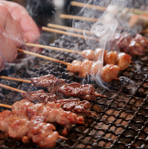『炭火焼き』当店は厳選された炭を使用