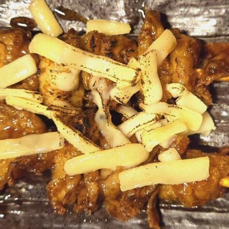 鶏皮チーズダレ