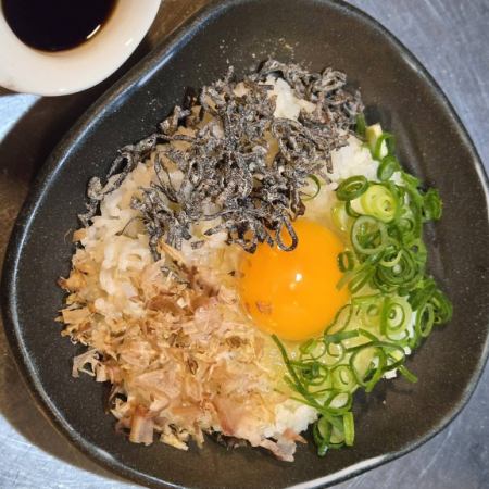 鶏あえずの卵かけご飯