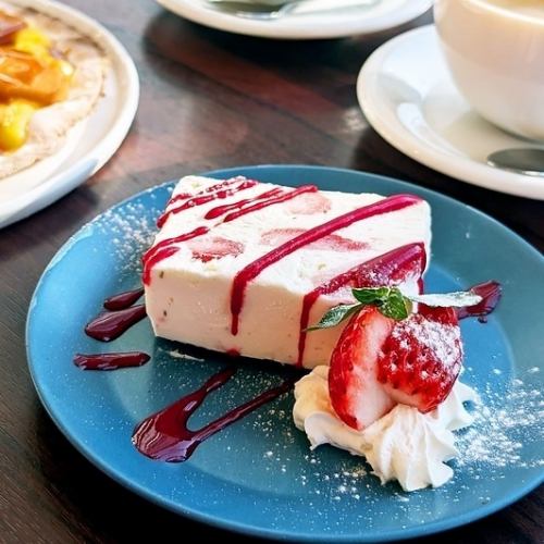 季節のカッサータ(アイスケーキ)