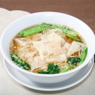 ワンタン入りスープ麺
