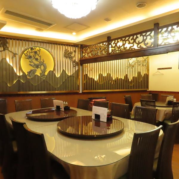 最大80名様までフロア貸切が可能です。店内は落ち着いたシックな内装で、新宿駅からアクセスしやすい立地も◎宴会・歓送迎会・新年会などご予算に合わせてご用意いたしますので、お気軽にご相談ください♪