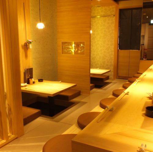 和食店のような落ち着いた雰囲気の店内でゆったり過ごす