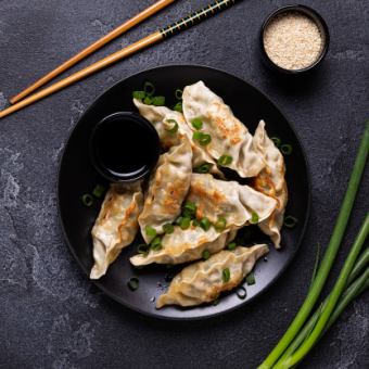 【3時間食べ飲み放題★140種類以上】特別価格''焼鳥・本格寿司・黒豚餃子''など4980円⇒3980円
