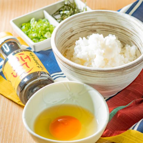 Egg over rice with pinched egg