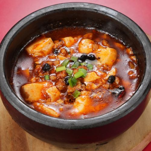 お酒に合う前菜が豊富です。