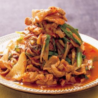 Stir-fried pork kimchi set meal