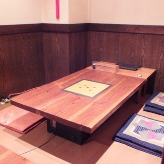 We have many seats available for groups as small as 2 people.It is ideal for those who want to spend some private time, such as when they want to have a leisurely conversation or enjoy a quiet meal.Please use it not only for drinking parties and banquets in Shin-Okubo, but also for dates, girls' nights out, and entertainment.