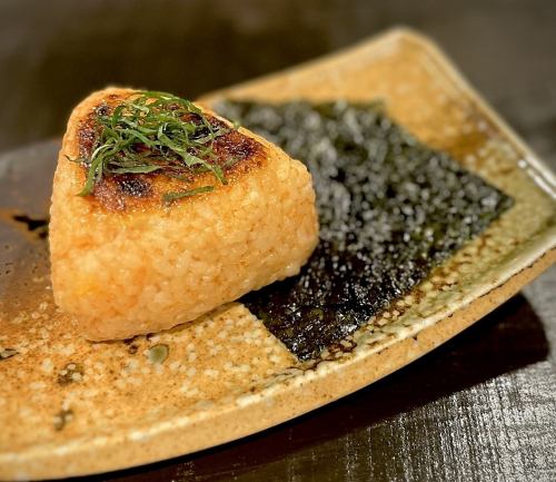明太マヨとチーズの焼きおにぎり