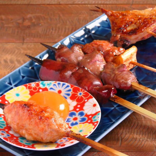 Delicate and exciting! Charcoal-grilled yakitori with concentrated flavor [5-piece platter → 1,450 yen]