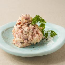 Potato salad with Kitaakari and corned beef