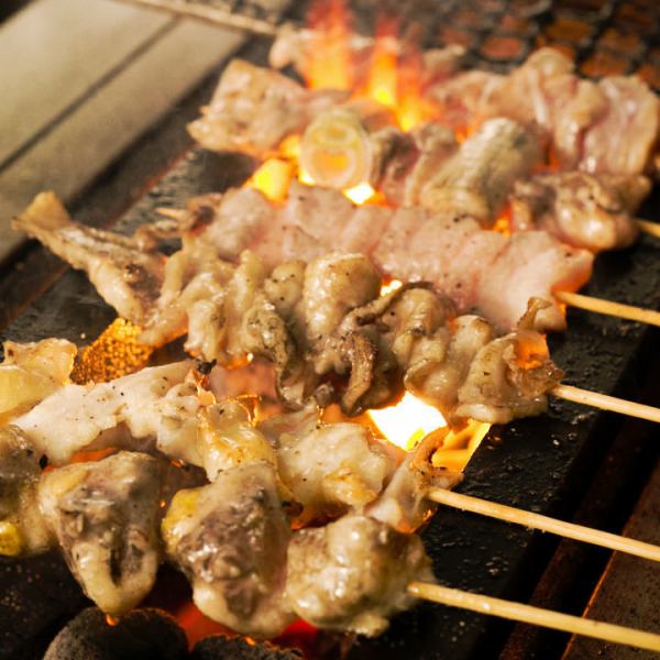 炭火焼き鳥は全品100円からお楽しみいただけます！