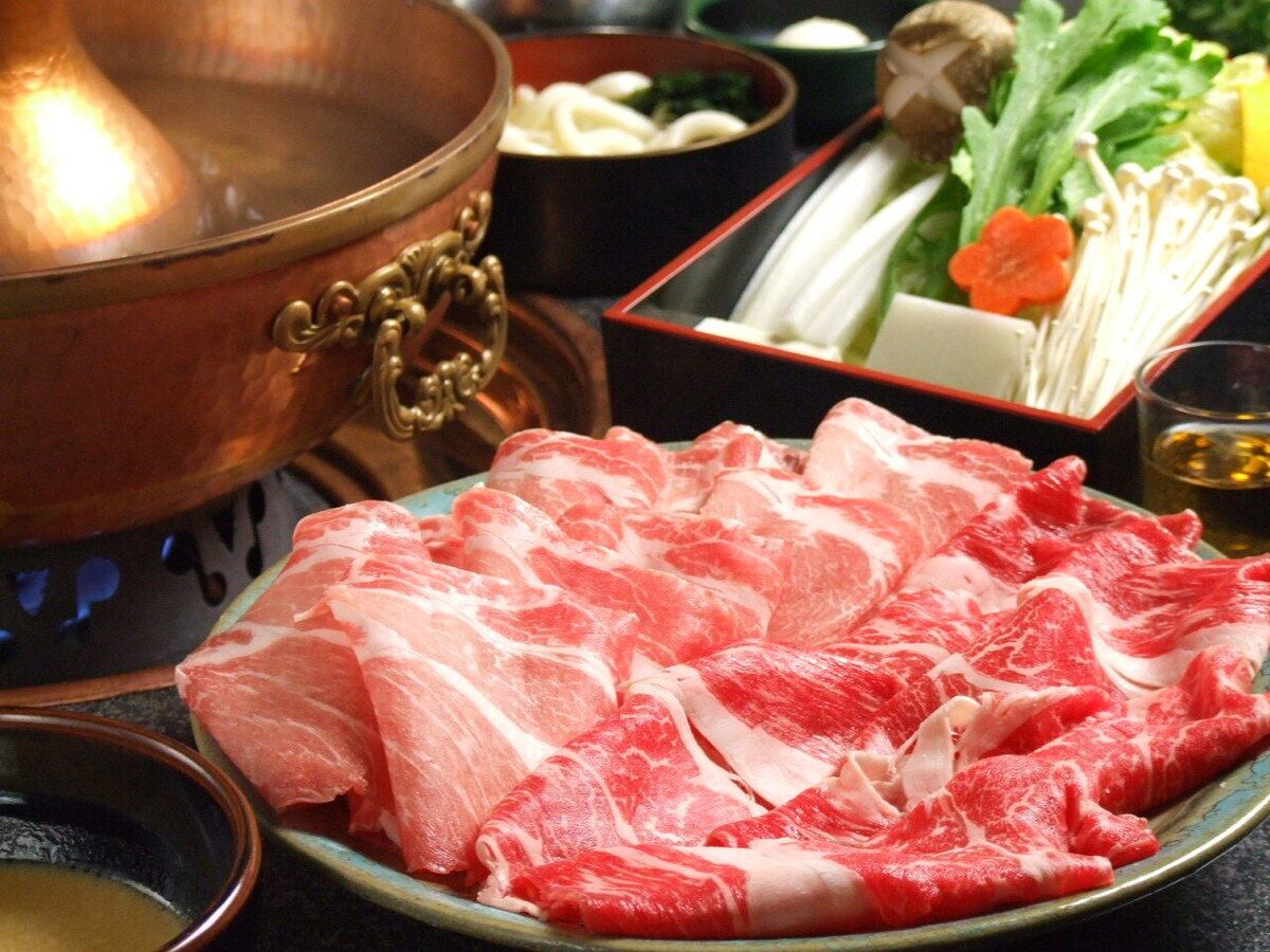 肌寒い季節に、自慢の胡麻ダレでしゃぶしゃぶ♪