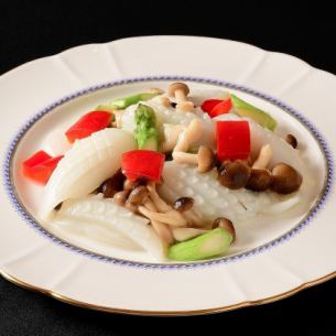 紋甲イカのあっさり塩味炒め