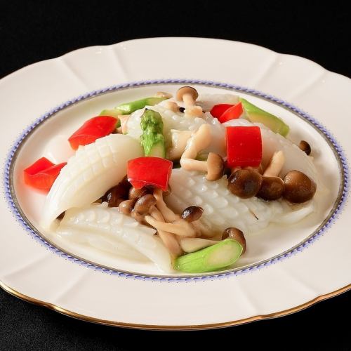 紋甲イカのあっさり塩味炒め