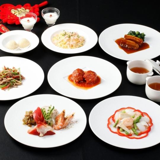 【2ｈ飲み放題・万里コース】海鮮の塩味炒め、青椒牛肉、ズワイ蟹炒飯など全8品7,700円
