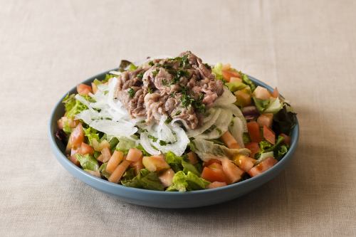 Grilled Wagyu Beef Salad (Yuzupon dressing, with wasabi)